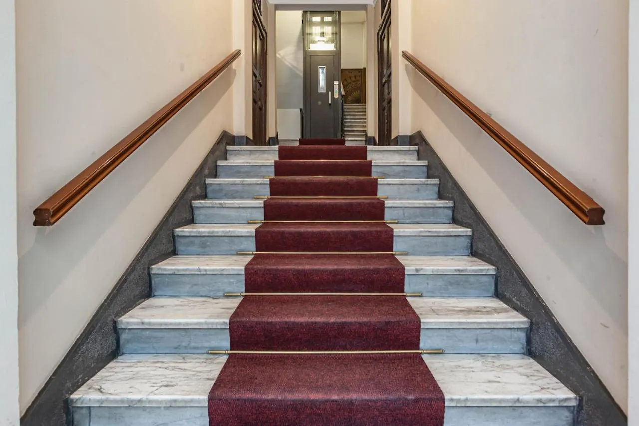 Easylife: Cozy Retreat in Milan's Historic Center Apartment 0*, Milan Italy